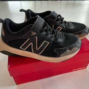 EUC Boys 13 Wide NewBalance Shoes